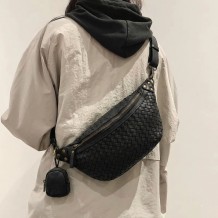 Nissim Geflochtene Leder Crossbody Sling Bag
